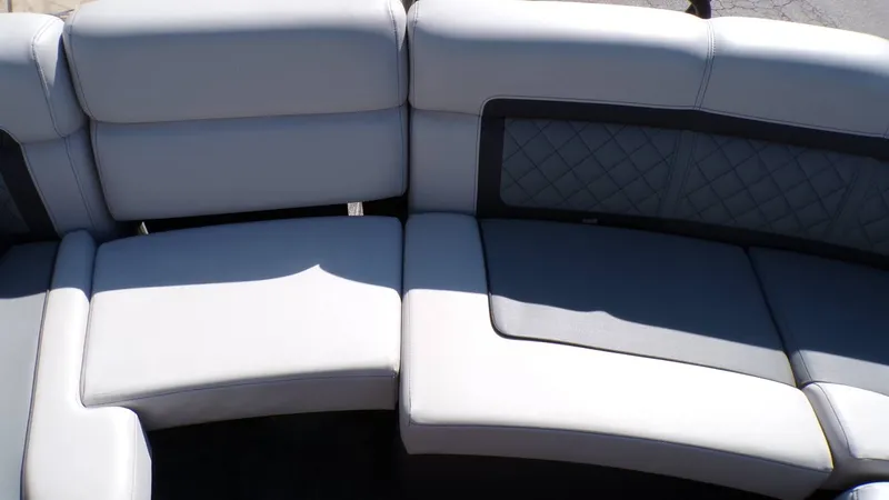 Slide: The Image of Godfrey Aqua Patio 2500 ULC 2021 - 16