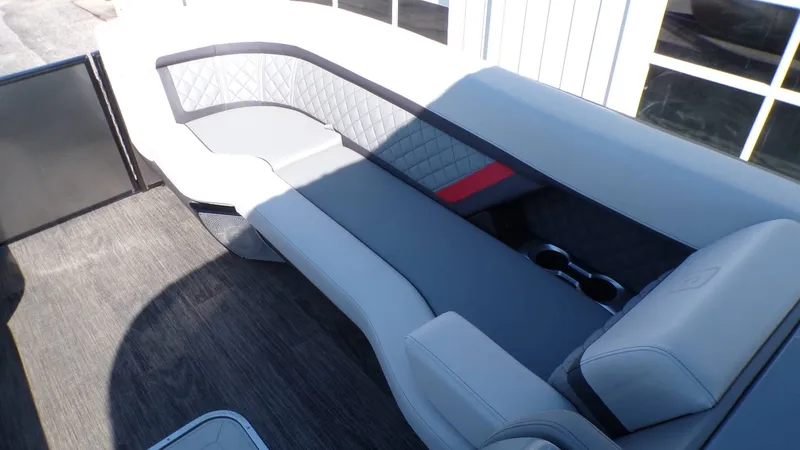 Slide: The Image of Godfrey Aqua Patio 2500 ULC 2021 - 20