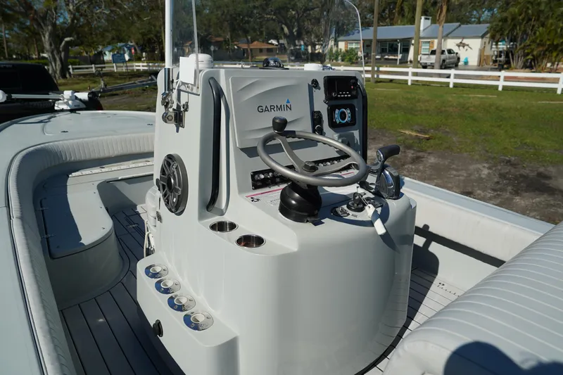 Slide: The Image of 2016 Contender 25 Bay boat console with Garmin navigation system. - 24