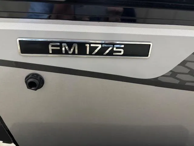 Slide: The Image of Lowe FM 1775 SC TOURNAMENT SIDE CONSOLE 2025 - 4