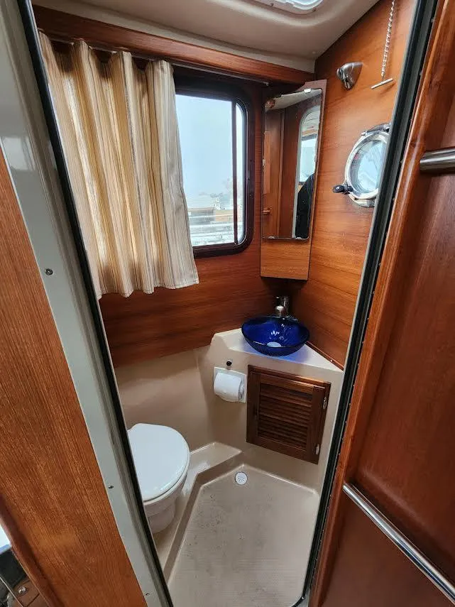 Slide: The Image of Head Vanity - 20