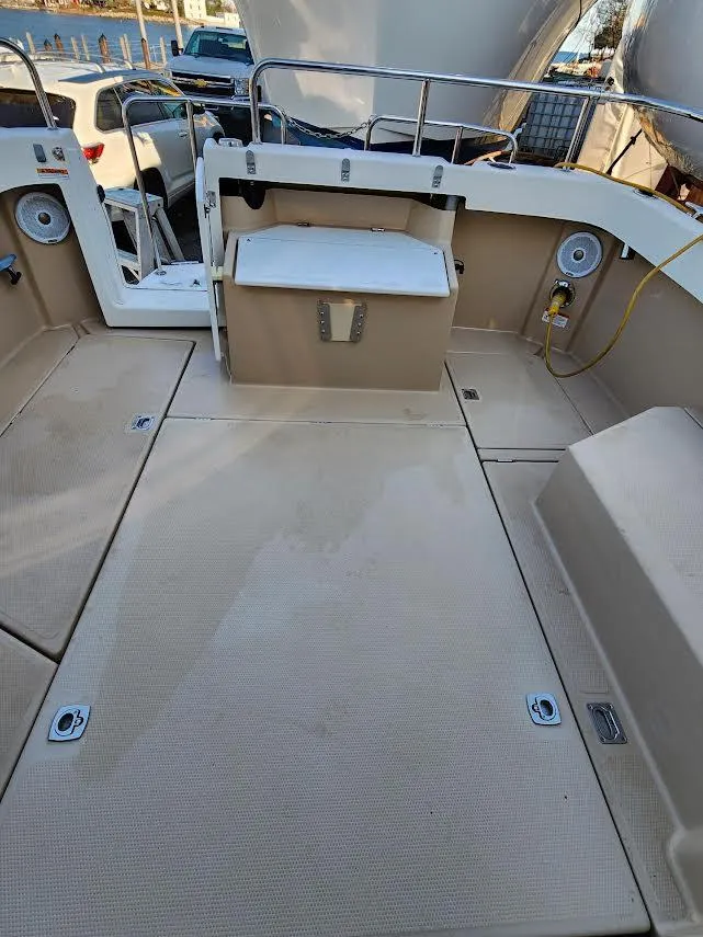 Slide: The Image of Cockpit Deck - 5