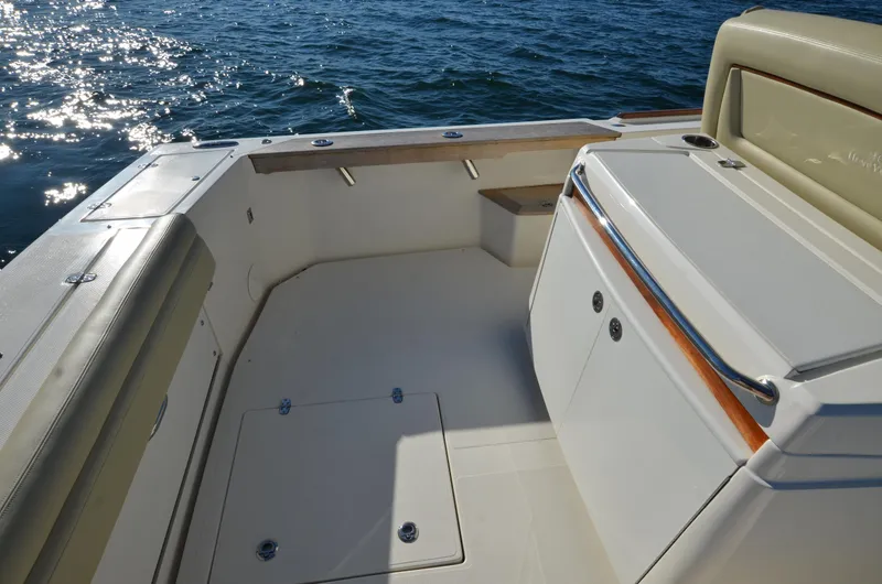 Slide: The Image of Aft to Port - 10