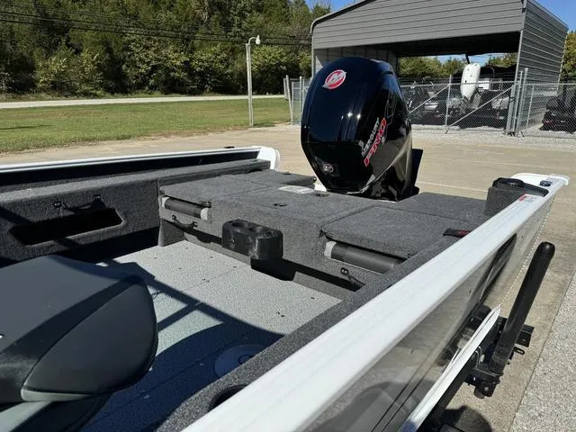 Slide: The Image of Lund 1775 Adventure Sport 2025 - 14