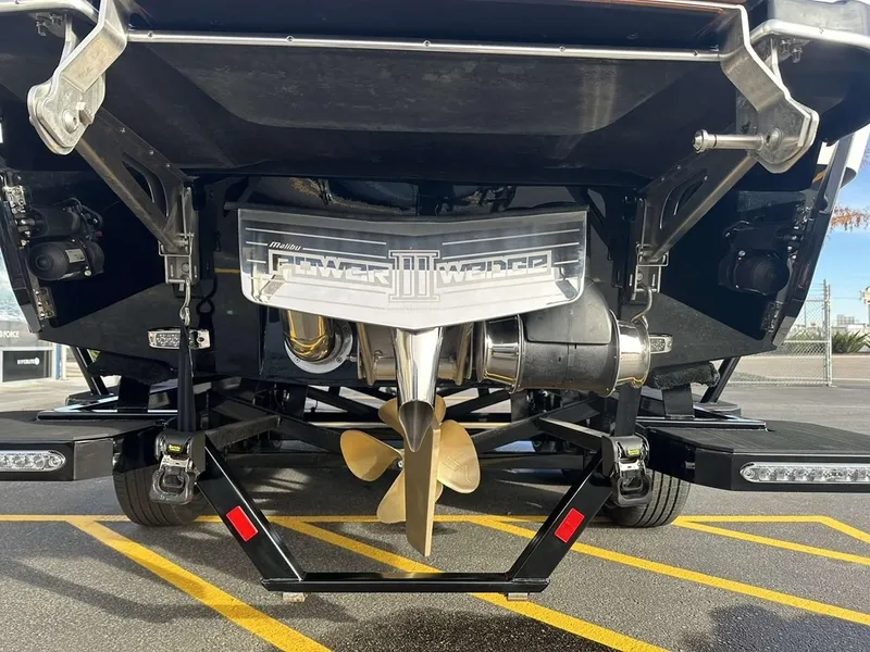 Slide: The Image of Malibu 25 LSV 2025 - 11