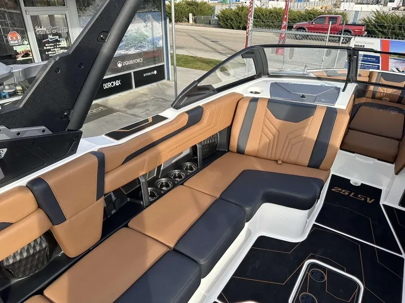Slide: The Image of Malibu 25 LSV 2025 - 16