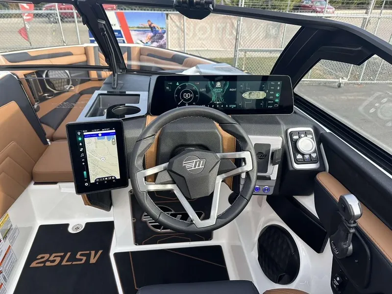 Slide: The Image of Malibu 25 LSV 2025 - 18