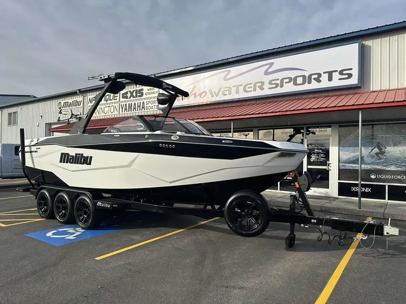 Slide: The Image of Malibu 25 LSV 2025 - 3