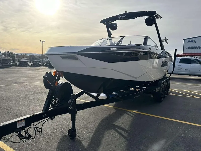 Slide: The Image of Malibu 25 LSV 2025 - 5