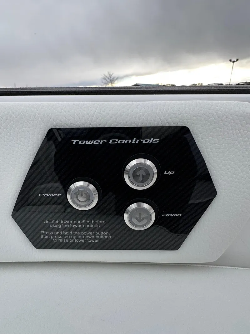 Slide: The Image of Nautique GS24 2025 - 19