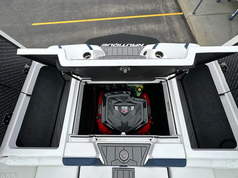 Slide: The Image of Nautique GS24 2025 - 21