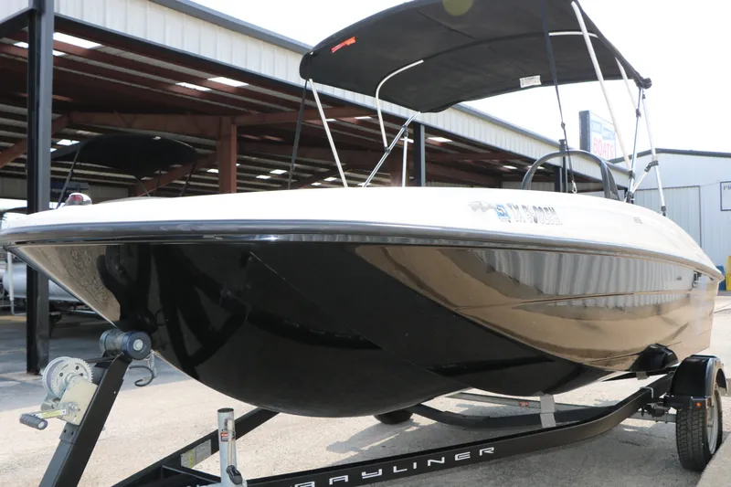 Slide: The Image of Bayliner Element E16 2019 - 6
