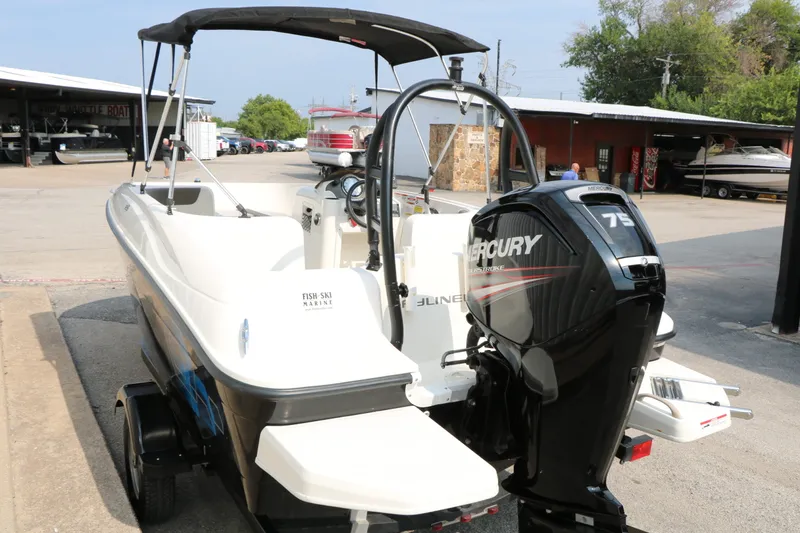 Slide: The Image of Bayliner Element E16 2019 - 7