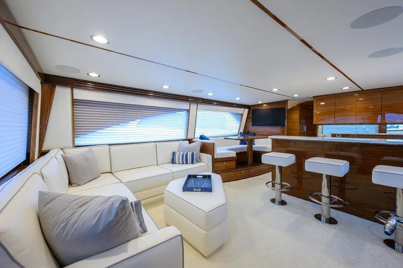 Slide: The Image of Viking 68 Twin Reels - Salon - 10