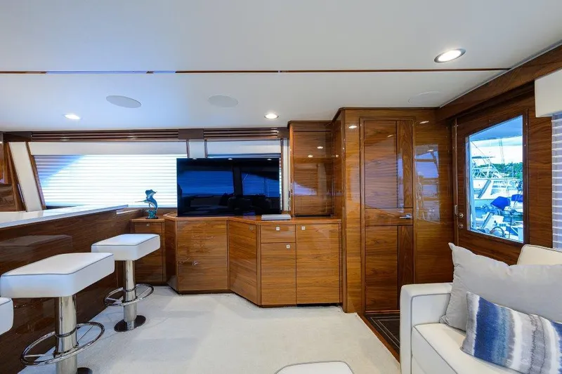 Slide: The Image of Viking 68 Twin Reels - Salon - 11