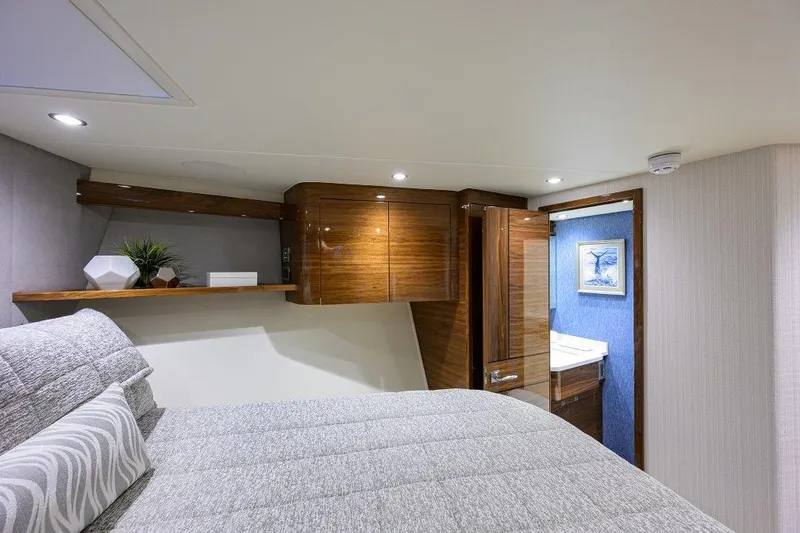 Slide: The Image of Viking 68 Twin Reels - VIP Stateroom - 27