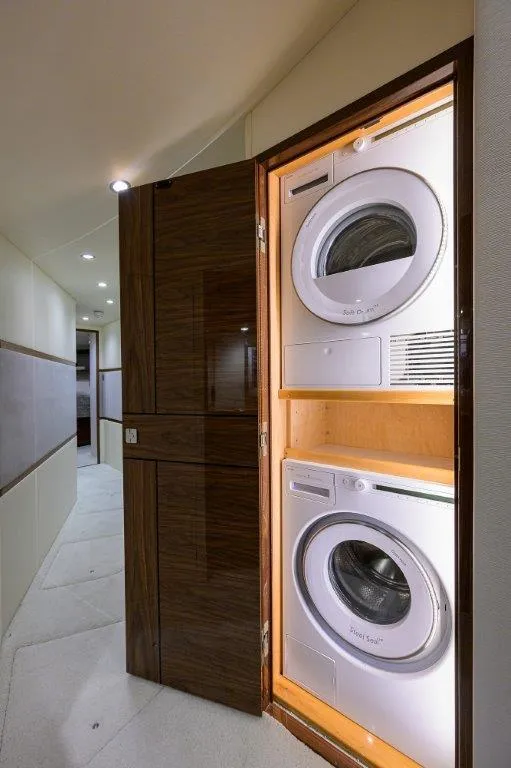 Slide: The Image of Viking 68 Twin Reels - Laundry - 34