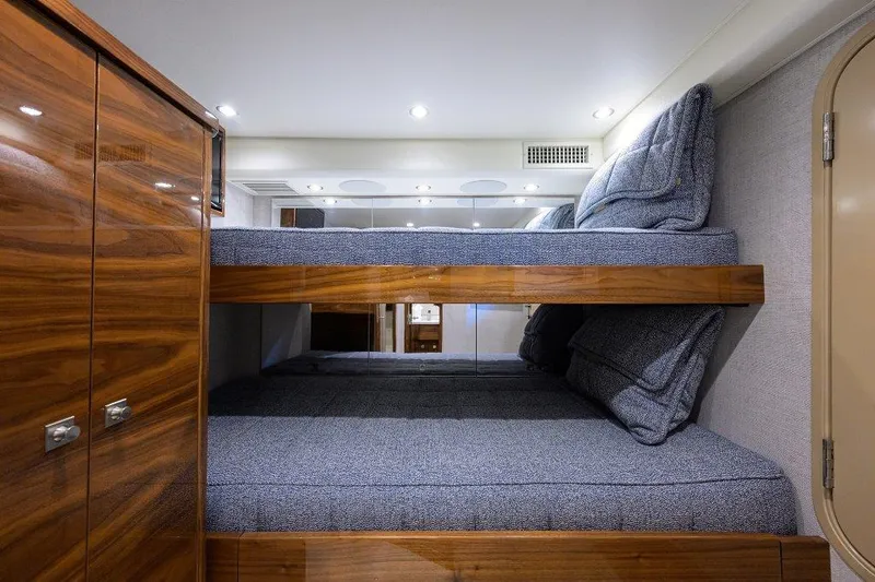 Slide: The Image of Viking 68 Twin Reels - Crew - 35