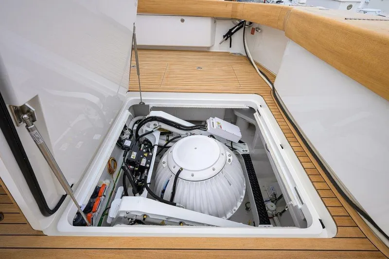 Slide: The Image of Viking 68 Twin Reels - Cockpit - 46