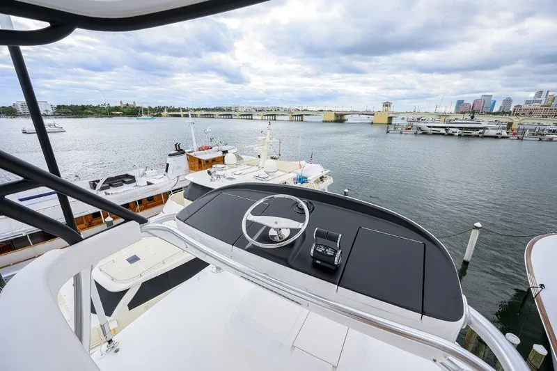 Slide: The Image of Viking 68 Twin Reels - Tower - 72