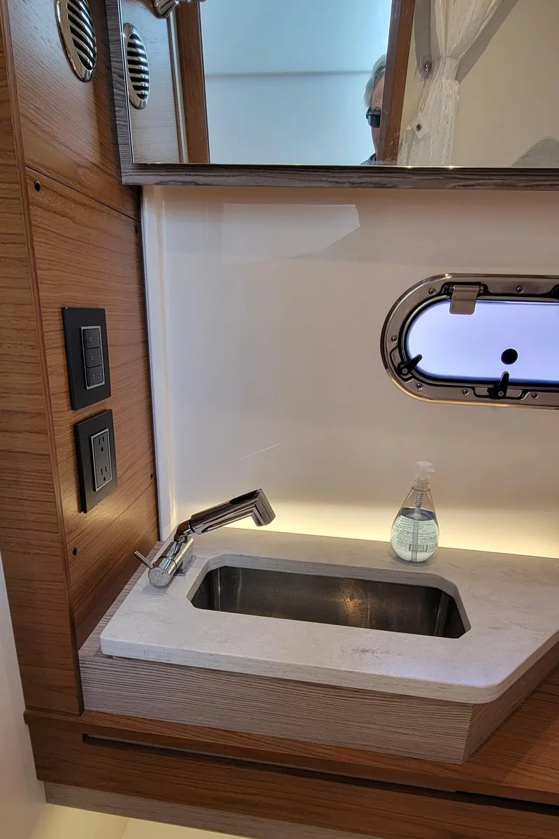 Slide: The Image of 2023 Tiara 34LS - 18