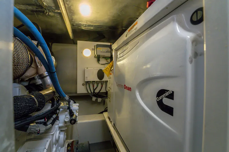 Slide: The Image of Prestige 420 Flybridge 2020 - 88