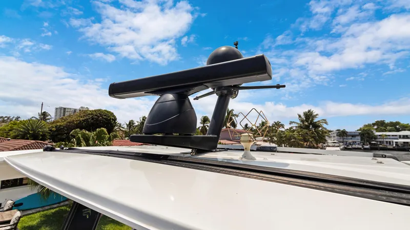 Slide: The Image of Radar equipment on 2018 Fountaine Pajot MY 44 yacht under clear blue sky. - 11