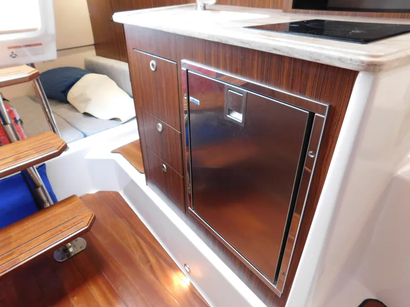 Slide: The Image of Pursuit OS 325 Offshore 2018 - 83