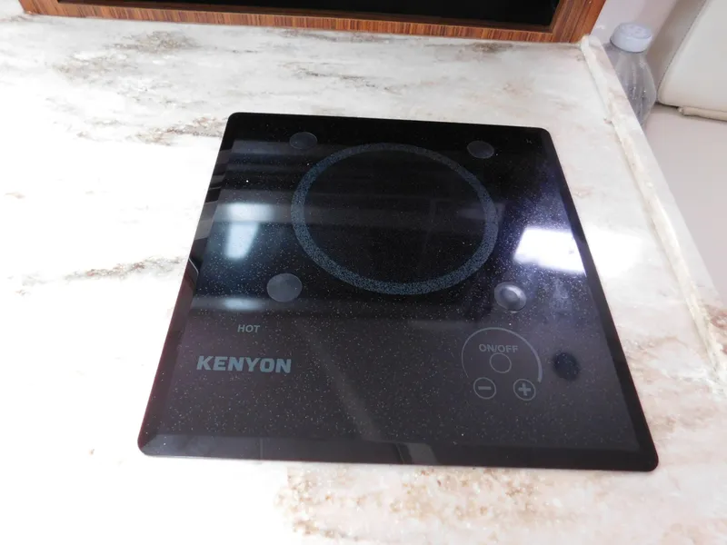 Slide: The Image of Pursuit OS 325 Offshore 2018 - 84