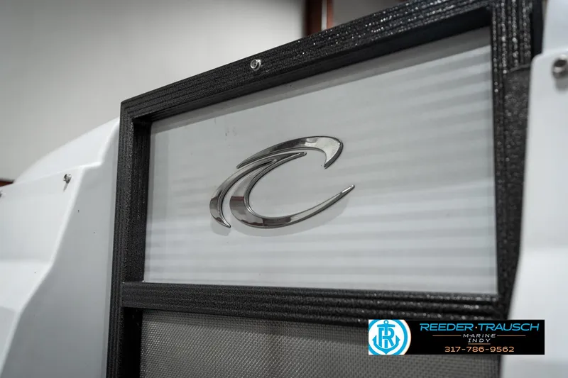Slide: The Image of 2019 Crest Calypso 190 boat logo with Reeder-Trausch Marine branding. - 49