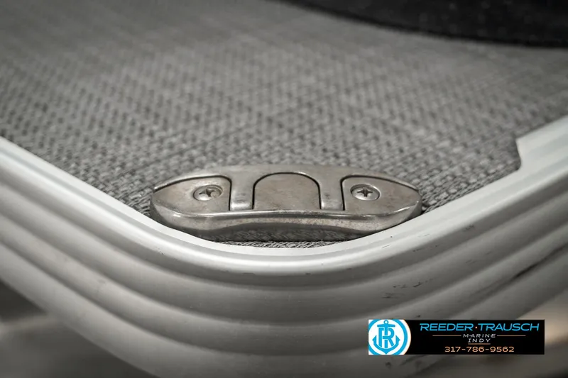 Slide: The Image of Crest Calypso 190 2019 - 55