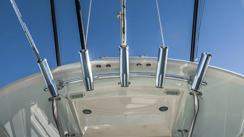 Slide: The Image of Regulator Marine 34 Center Console 2016 - 18