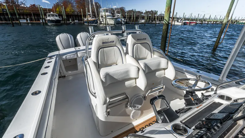 Slide: The Image of Regulator Marine 34 Center Console 2016 - 19