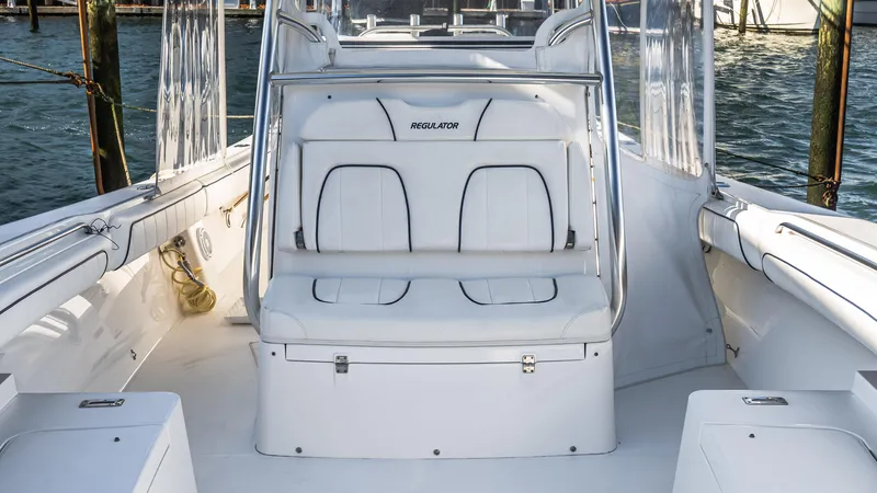 Slide: The Image of Regulator Marine 34 Center Console 2016 - 25