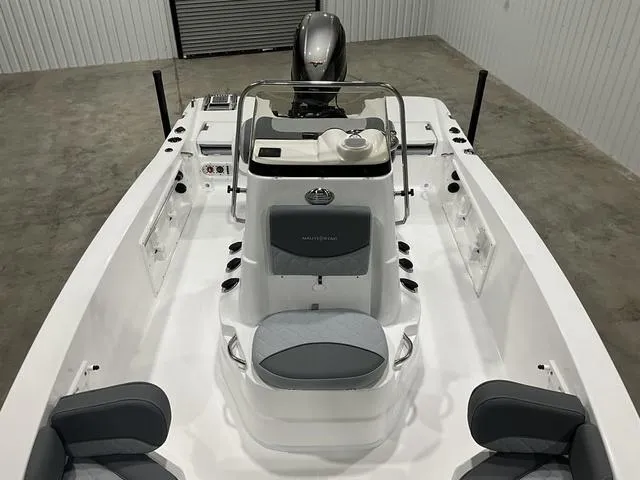 Slide: The Image of NauticStar 191 Hybrid 2025 - 12