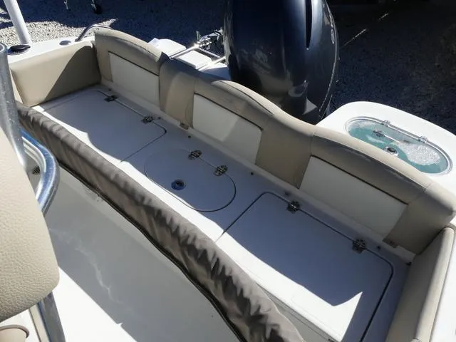 Slide: The Image of NauticStar 2102 Legacy 2018 - 12