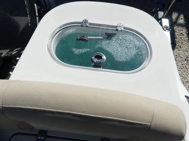 Slide: The Image of NauticStar 2102 Legacy 2018 - 13