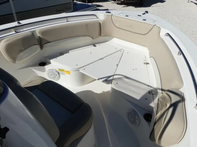 Slide: The Image of NauticStar 2102 Legacy 2018 - 15