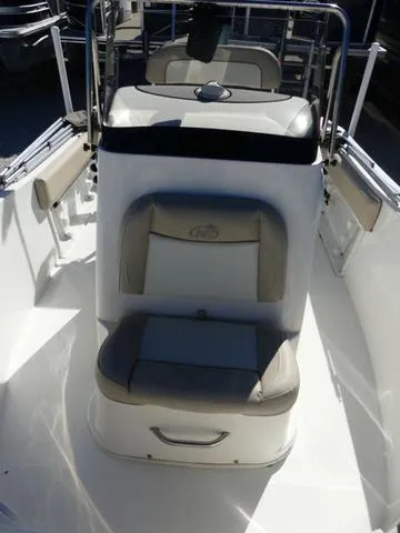 Slide: The Image of NauticStar 2102 Legacy 2018 - 17