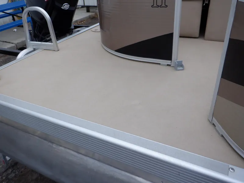 Slide: The Image of 2011 Bennington 22 SSL pontoon deck with aluminum railing. - 26