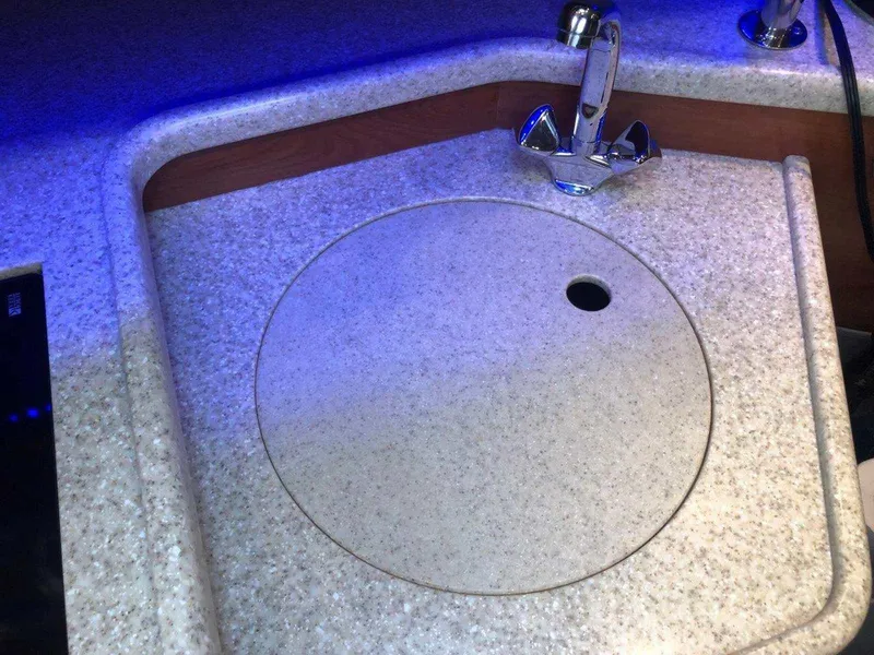 Slide: The Image of Rinker 330 Express Cruiser 2008 - 66