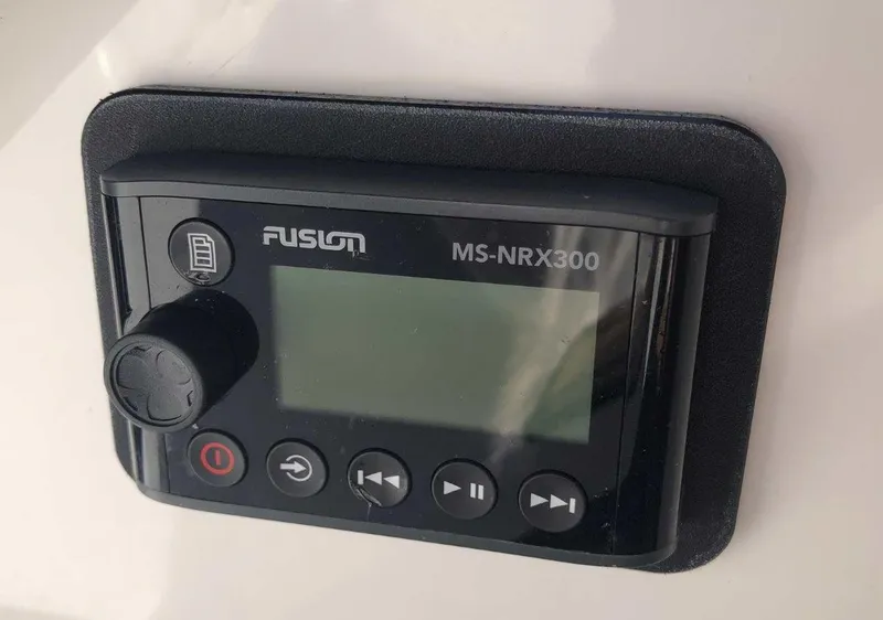 Slide: The Image of Rinker 330 Express Cruiser 2008 - 89