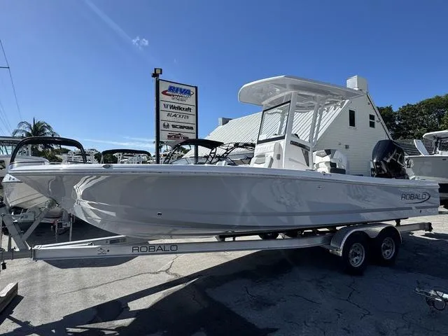 The Image of Robalo 246 Cayman 2024 - 1