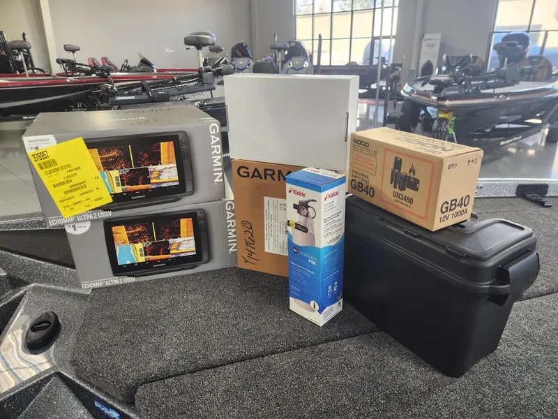 Slide: The Image of Garmin equipment and accessories on a 2025 Ranger Z520R boat deck. - 25