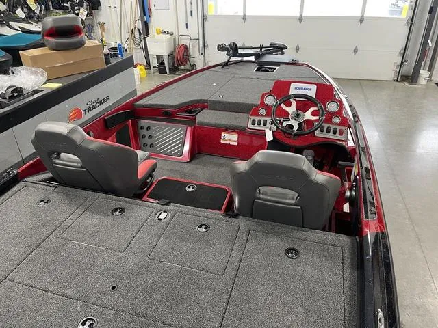 Slide: The Image of Nitro Z19 2025 - 11