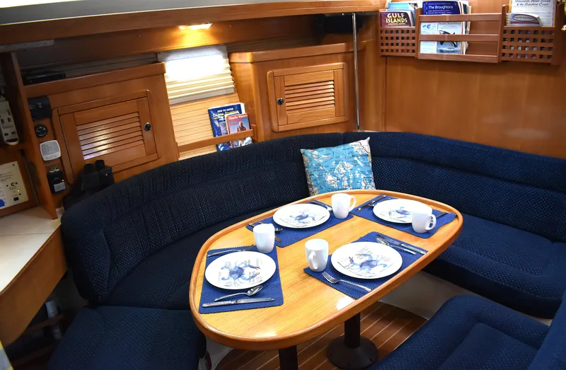 Slide: The Image of Salon table - 10