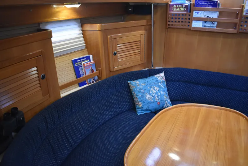 Slide: The Image of Salon storage - 13