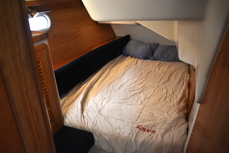 Slide: The Image of Aft berth - 16