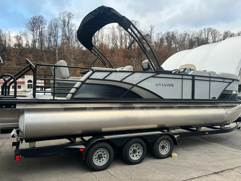 The Image of Sylvan L3 DLZ Tritoon 2025 - 1