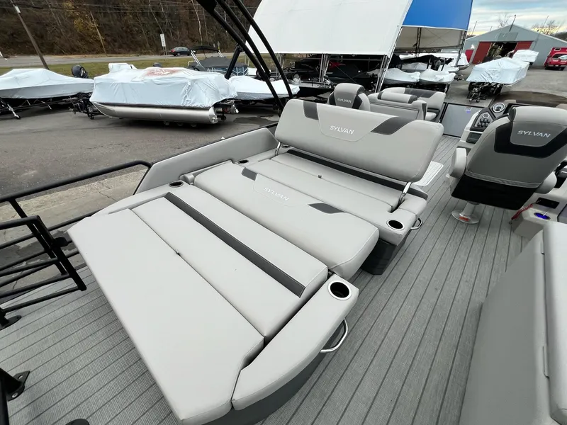 Slide: The Image of Sylvan L3 DLZ Tritoon 2025 - 18